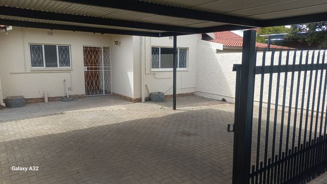 3 Bedroom Property for Sale in Rhodesdene Northern Cape